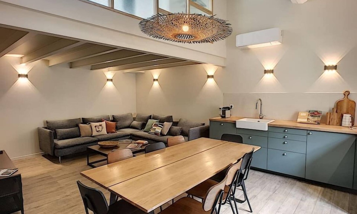 Avignon City Centre House | Luxury 4 bedrooms house, AC, terrace, Pont d'Avignon 10 minutes walk