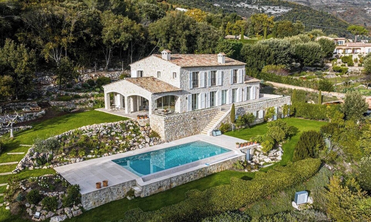 Tourrettes-sur-Loup House | Luxury home with sea views in Tourrettes-sur-Loup