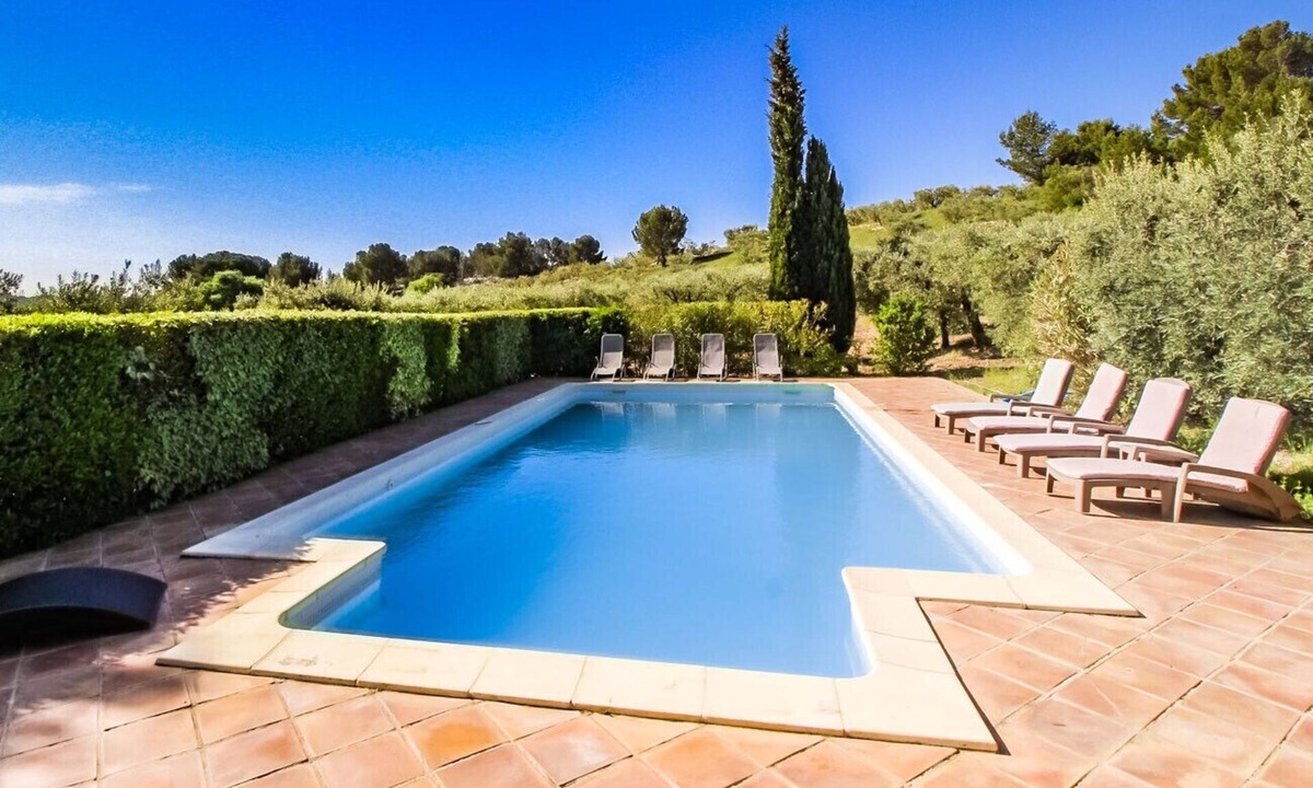 Mouries Villa | Luxury landhouse near Mouriès, Alpilles, big plot, intimate pool area