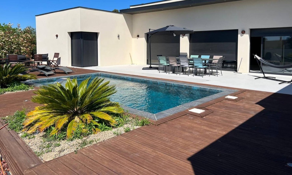 Caremeau Villa | MAGNIFICENT CONTEMPORARY VILLA IN THE HEIGHTS OF NIMES