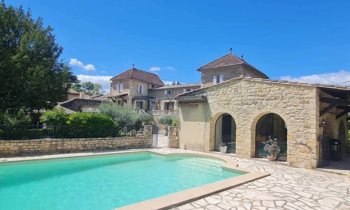 Cornillon House | Magnificent mansion, swimming pool and park