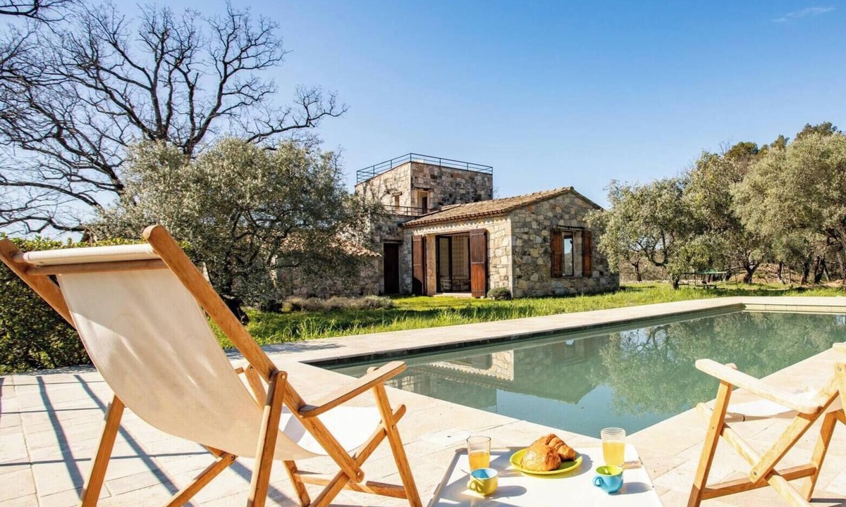 Tourrettes Villa | Magnificent stone house in the heart of the Fayence