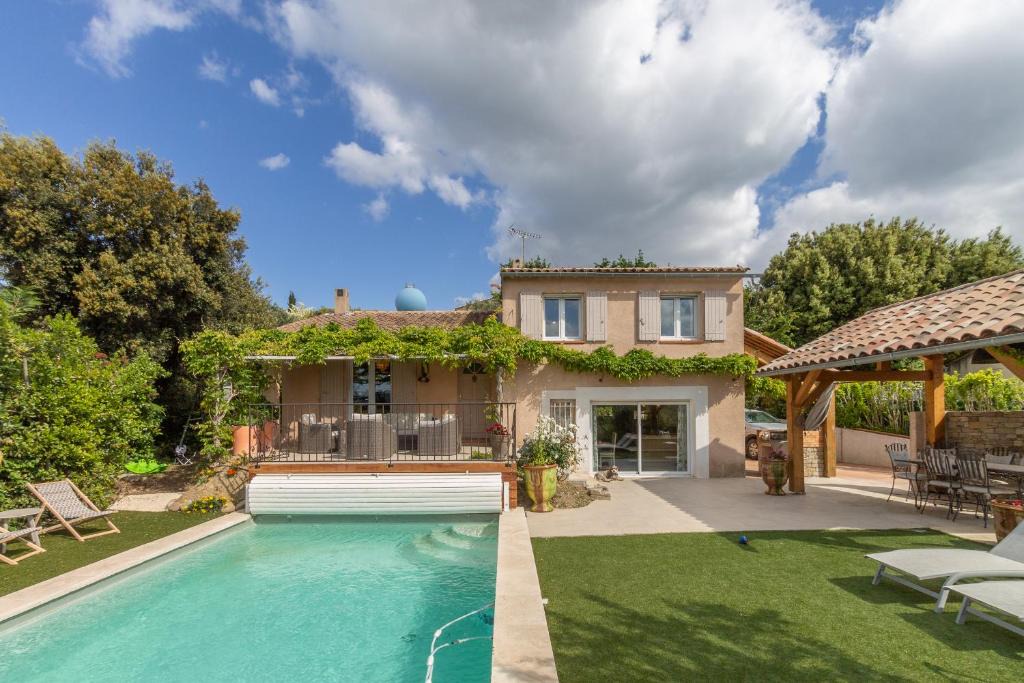 Eyragues Villa | Maison Beally