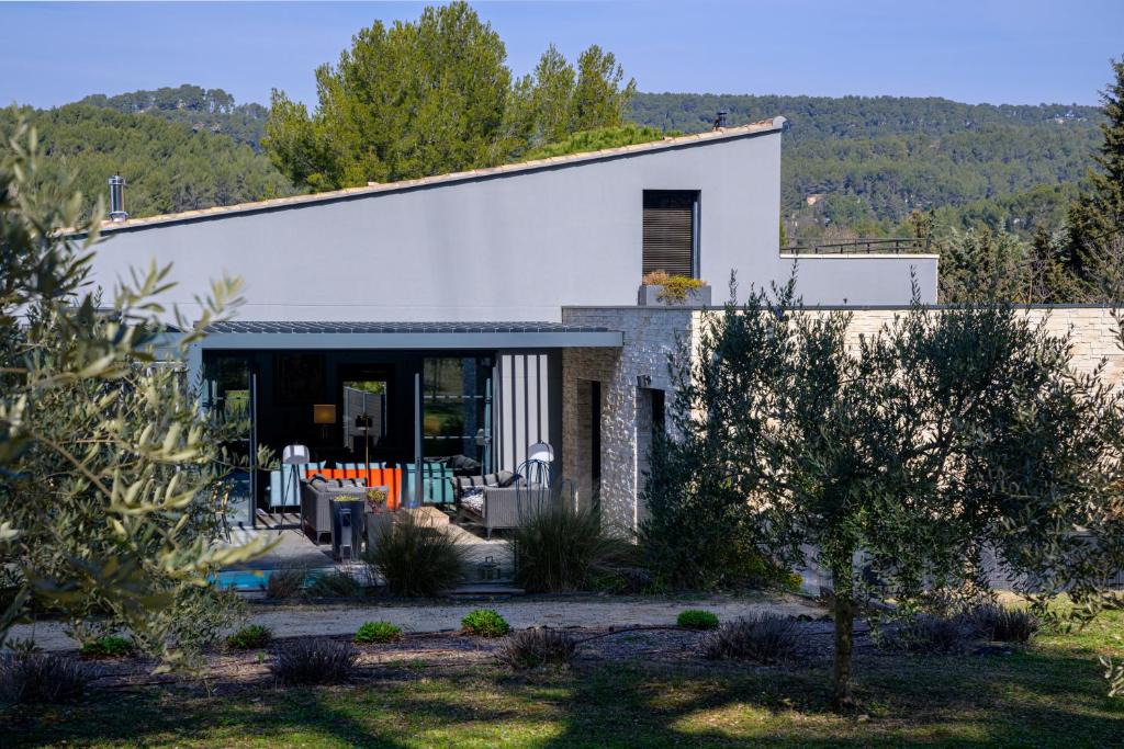 Meyreuil Bed & Breakfast | Maison-M AIX