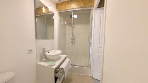 Alignan-du-Vent Bed & Breakfast | Maison M Bed and Breakfast