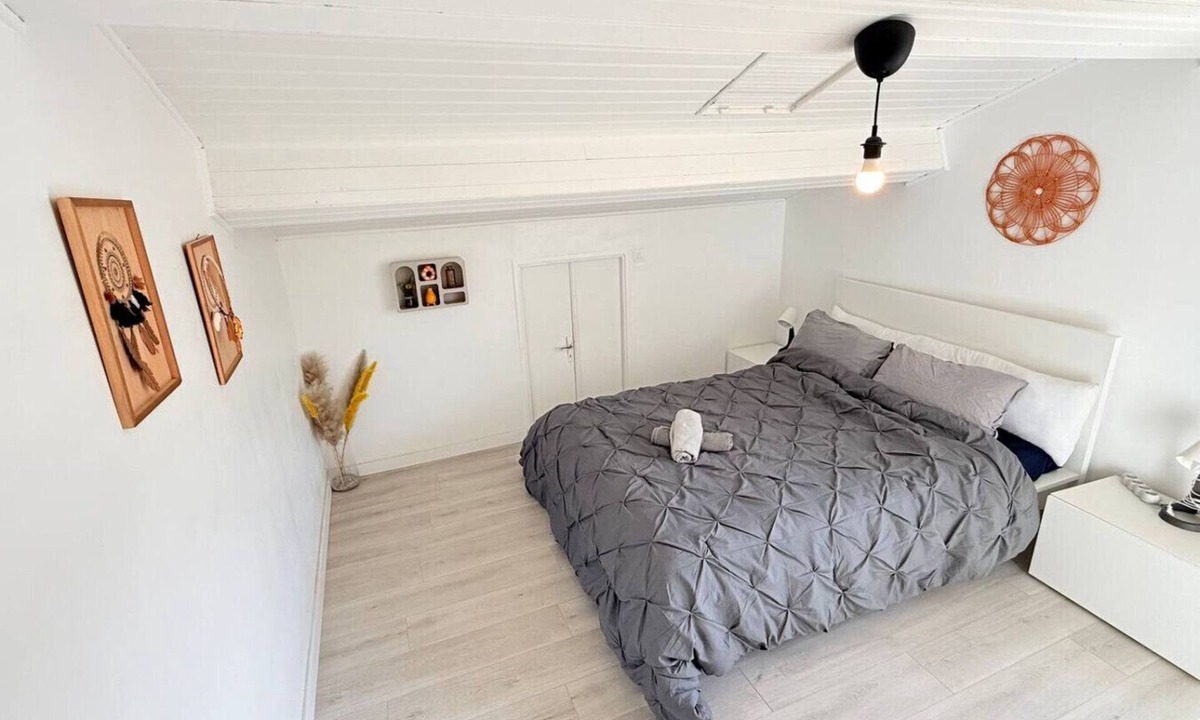 Estanove House | Maison Ovalie – Confort & Sérénité