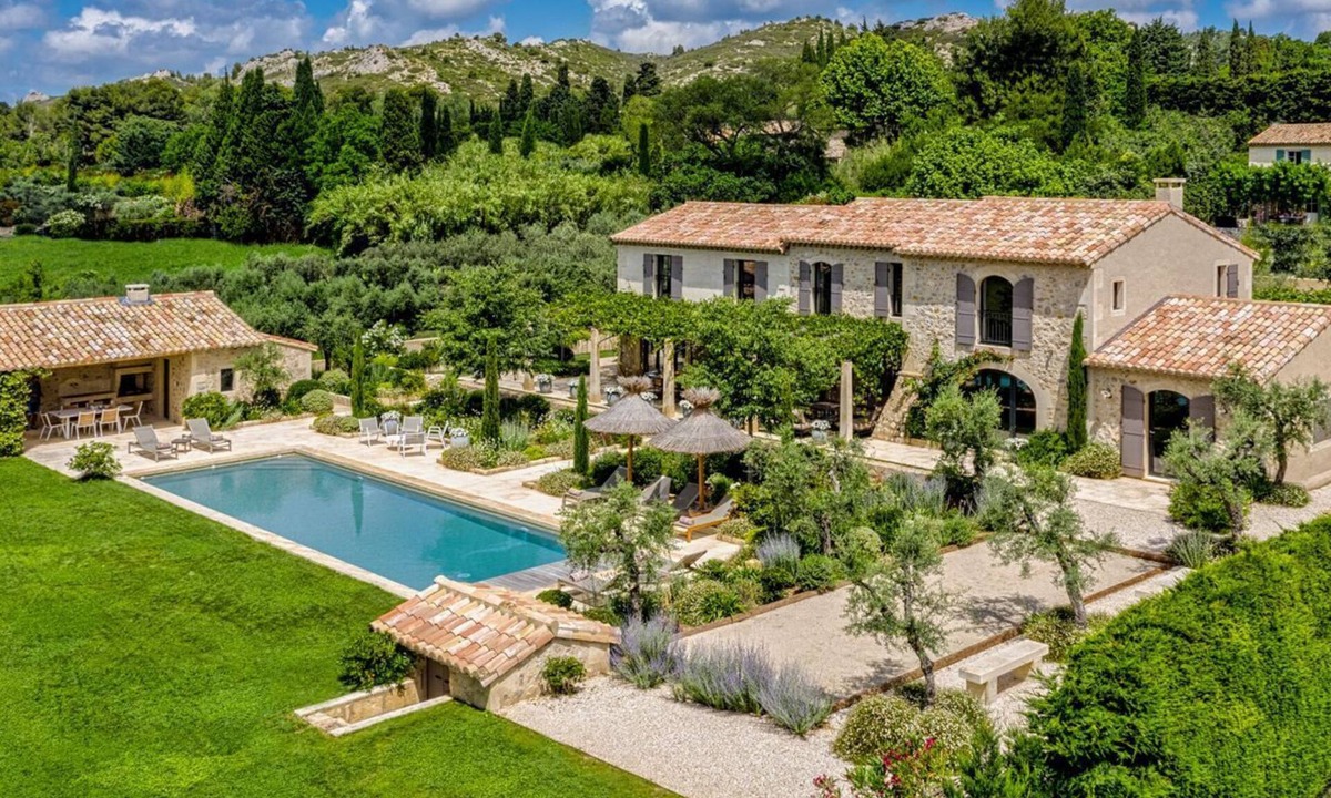 Maussane-les-Alpilles Villa | Maison Sanctuaire - Five Bedroom Villa, Sleeps 10