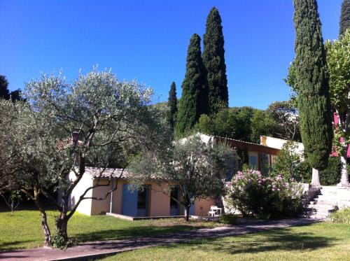 Est House | Maisonnette dans un parc du 18ème