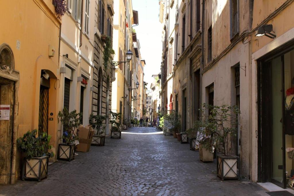 Rione V Ponte Apartment | Marina
