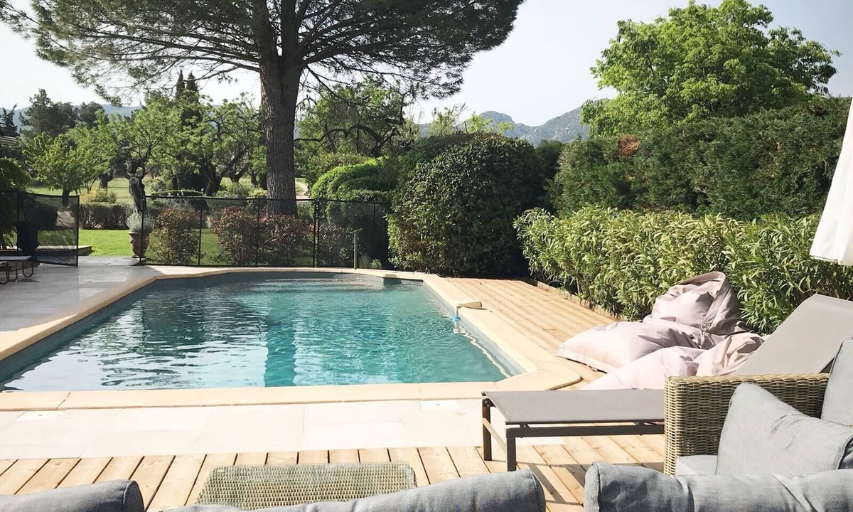 Eygalieres House | Mas Air-con/Wifi/Private pool/Alpilles view/10mn walk to Village/Tesla Friendly