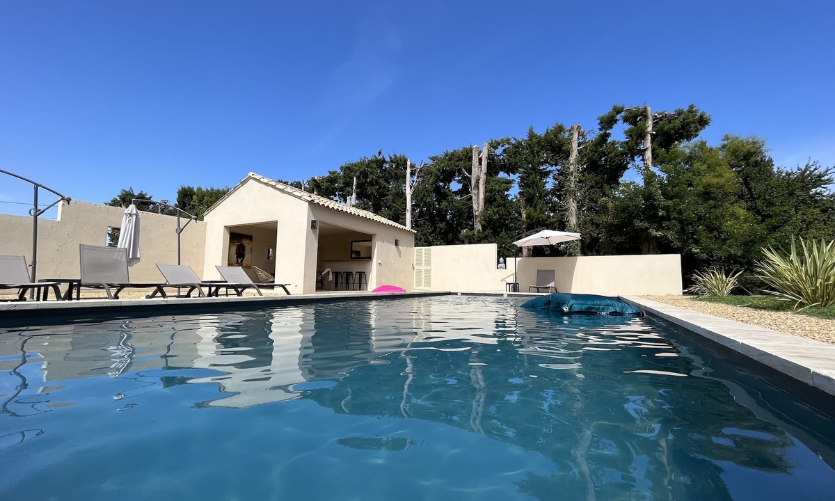 Chateaurenard House | Mas de l'Olivier, freshly renovated, heated pool