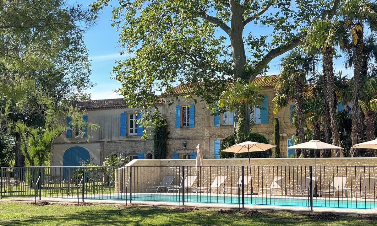 Arles Other | Mas Dou Rose, farmhouse with swimming pool near Alpilles