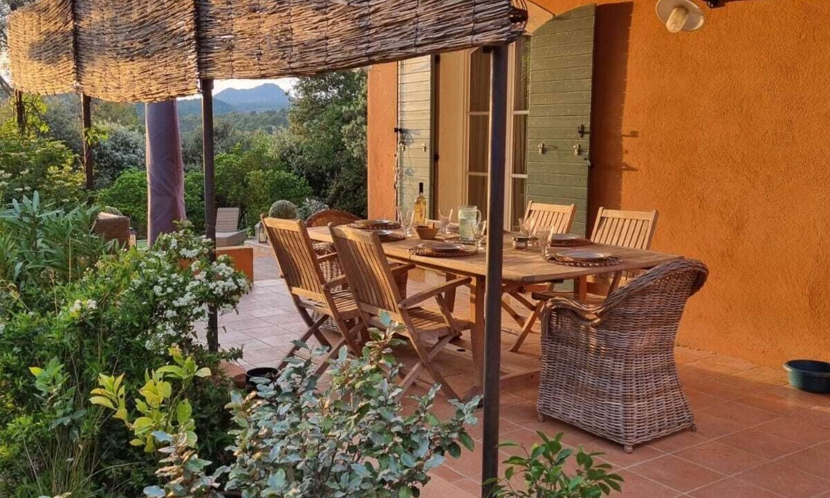 Correns House | Mas du Valnalou *Pool and panoramic view
