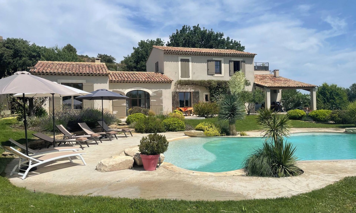 Vernegues House | Mas du Zébu bleu - Villa for 8 with pool and spa, panoramic view