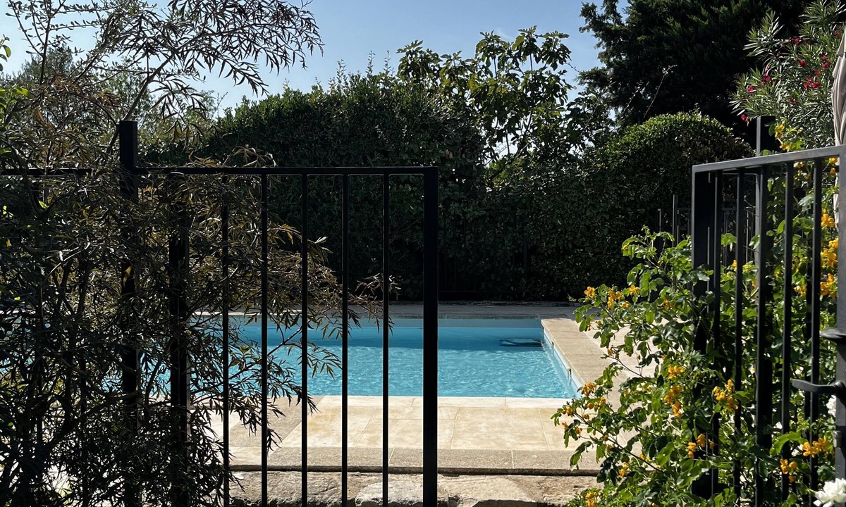 Maussane Villa | Mas Gulliver, in a renowned Alpilles village in the heart of Provence.