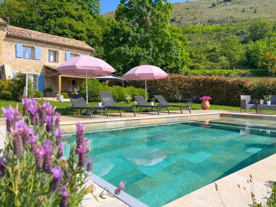 Tourrettes-sur-Loup House | Mas provençal avec piscine