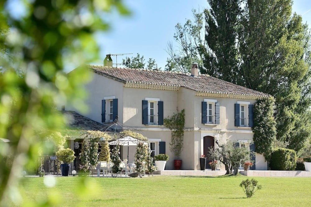 Maussane House | Mas Saint Jean on the Domaine de Malaga in Maussane-les-Alpilles