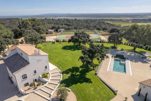 Bellegarde House | Mas Saint-Gilles Pool & Tennis