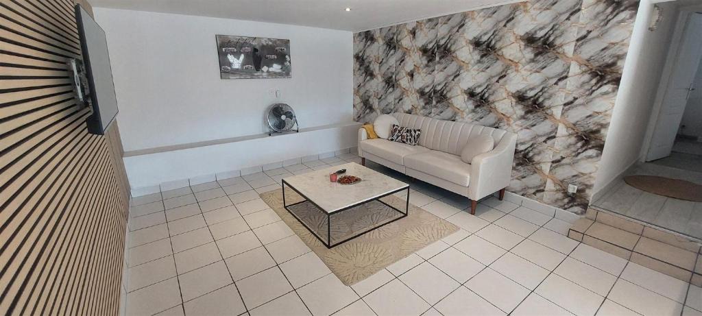 Saint-Gilles Apartment | Mini-loft