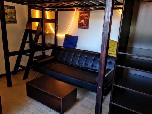 Route d'Arles House | Mini Studio de 13 m2 avec terrasse 15 mn centre Nimes