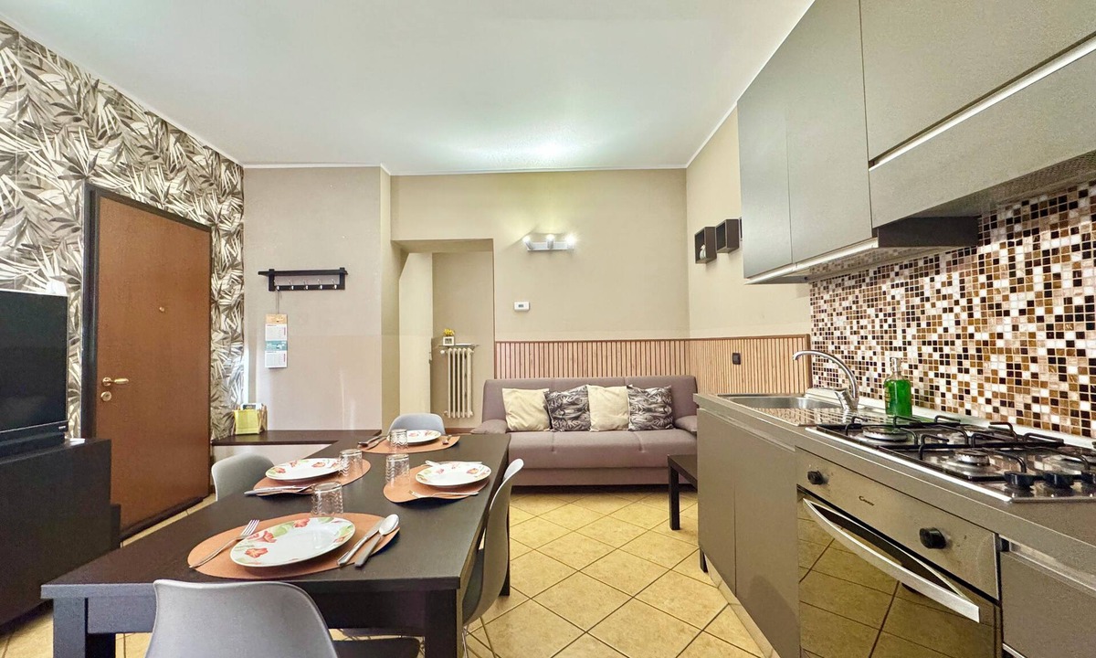 Castenedolo Apartment | MIRCO'S HOUSE - SPACIOUS AND MODERN TWO-ROOM APARTMENT