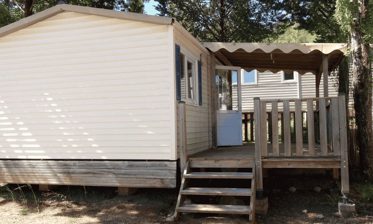 Villecroze House | Mobile home with terrace in Villecroze