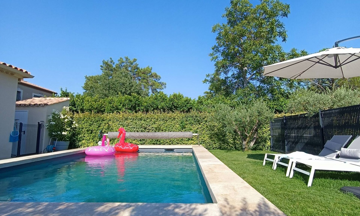 Molleges House | Modern family villa with private pool in Provence
