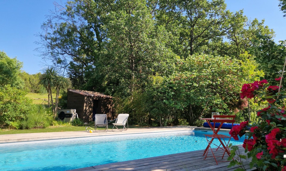 Soumont House | Nature gîte with view, swimming pool & ceramic workshop