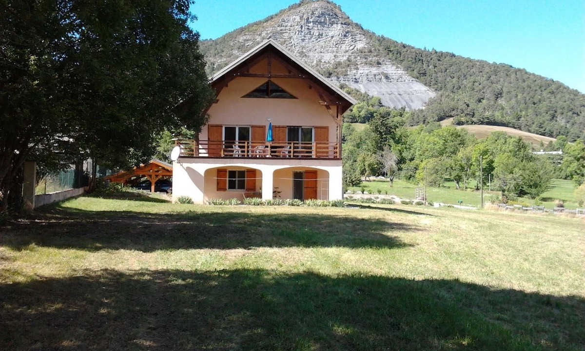 Selonnet House | New house near lake and ski resort