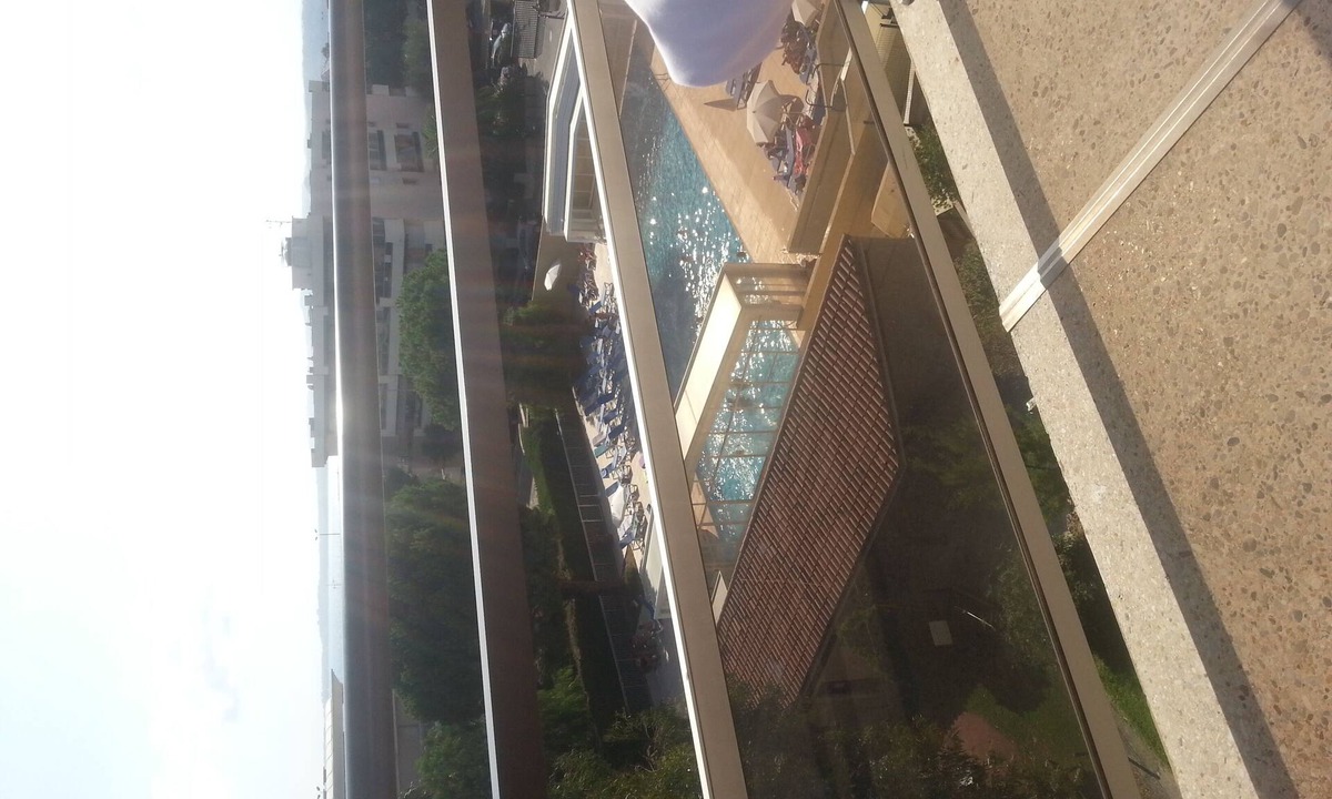 Saint-Laurent-du-Var Apartment | NICE CANNES CAGNES ANTIBES 4* HOTEL RESIDENCE BEACH POOLS SOLARIUM TENNIS