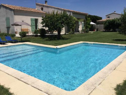 Mouries Villa | nice home rental in the hearth of the village mouriès, in the natural park of the alpilles