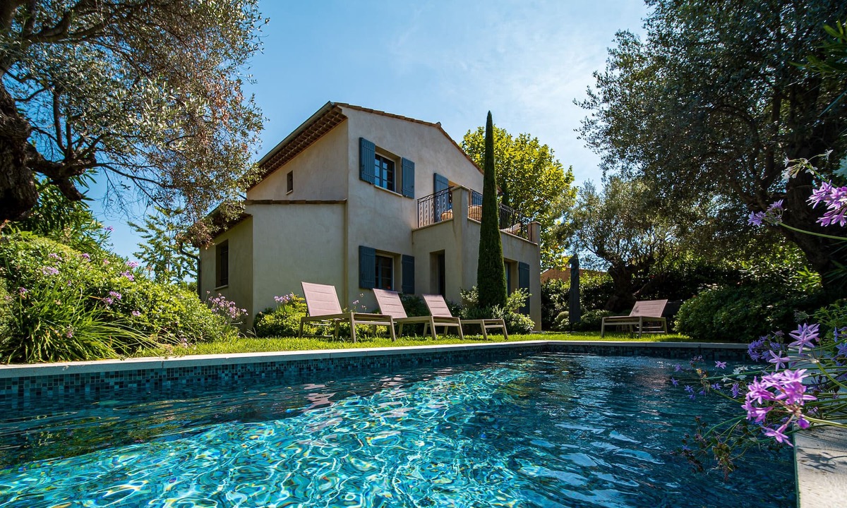 Tourrettes-sur-Loup House | Nice villa with swimming pool and garden : nature, peace and quiet