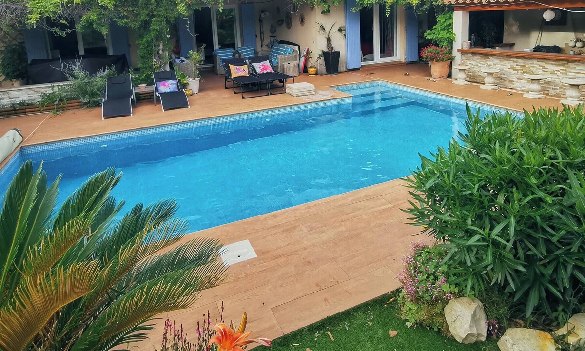 Ventabren House | NOUVELLE Villa CLIMATISÉE 120 m2, Piscine- 8 Personnes 3 Belles Chambres