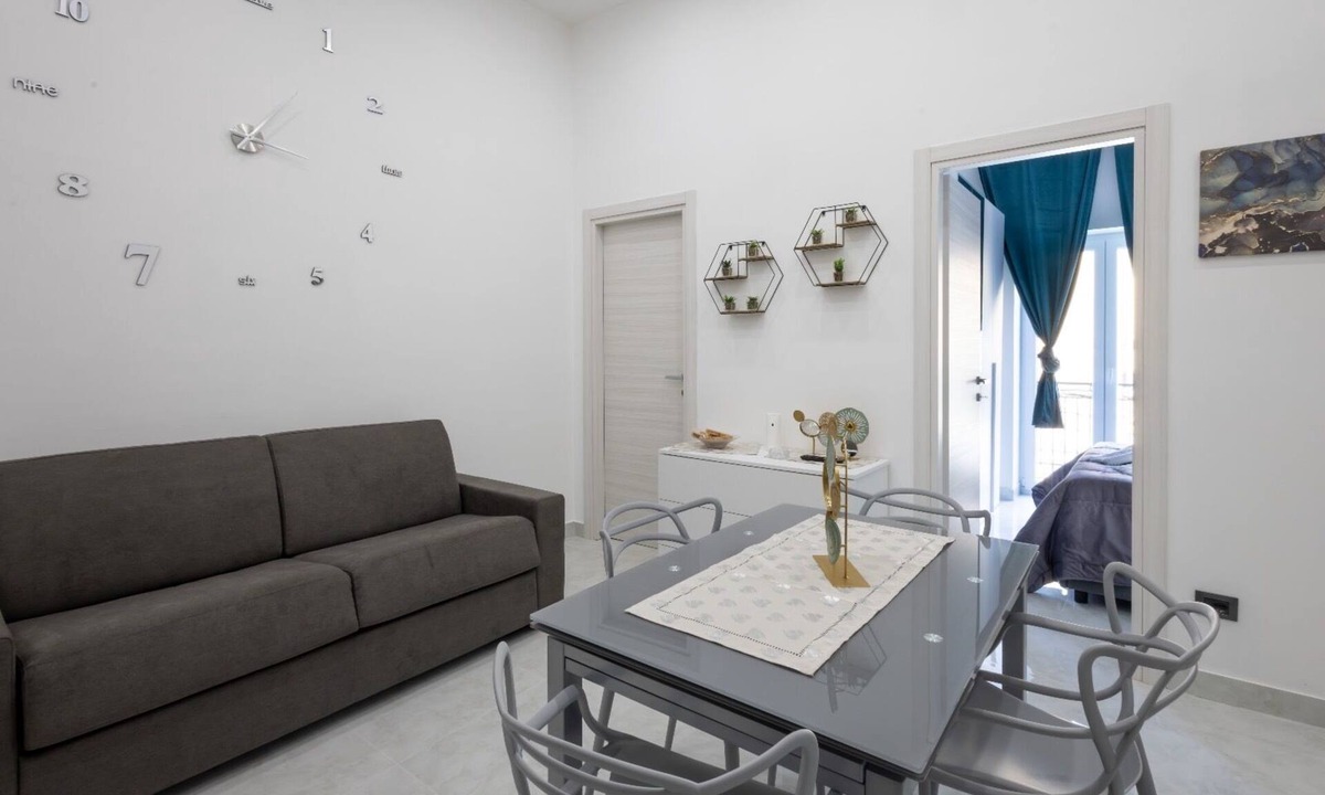 Afragola Apartment | Oberdan Palace studio apartment3