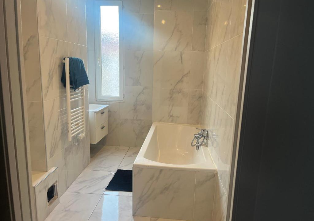 Saint-Sylvestre Apartment | Palais