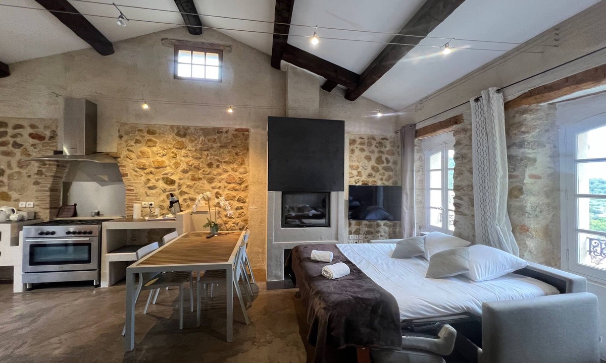 Seillans Apartment | Papillon - Large 90m² apartment in the magnificent village of Seillans
