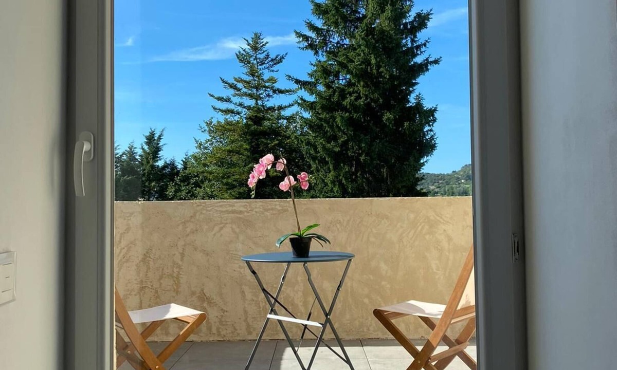 Reillanne Apartment | Paradise Love In Provence - Loft Étoilé - Spa Privatif