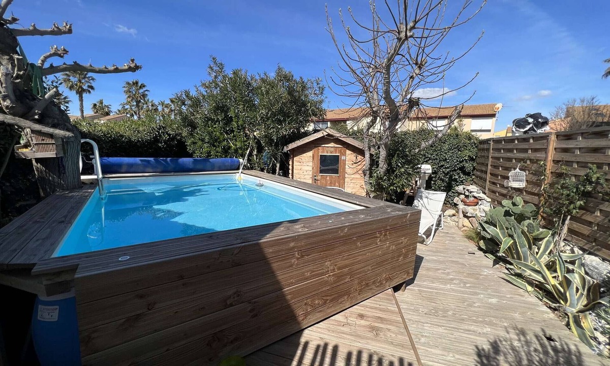 Valras-Plage House | Private Pool House, Sleeps 6, Close to Beach