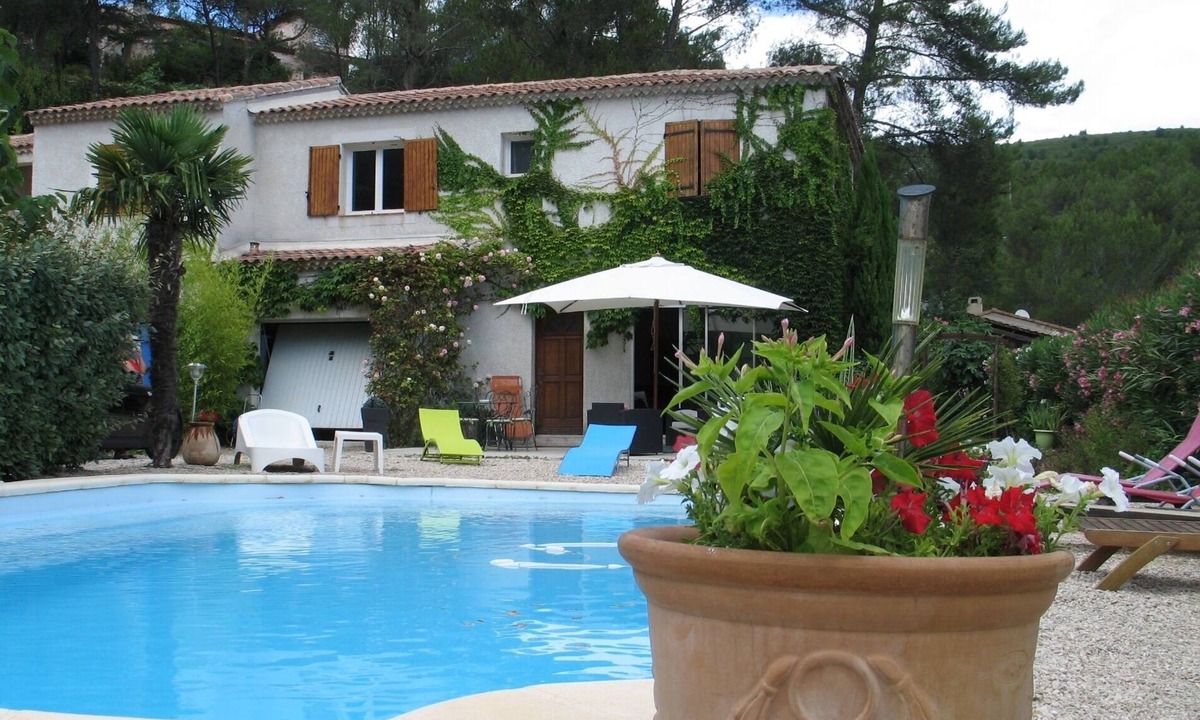 Le Puyricard Villa | PROCHE CASSIS S/M LA CIOTAT VILLA T4 .PISCINE PRIVEE CLIM-