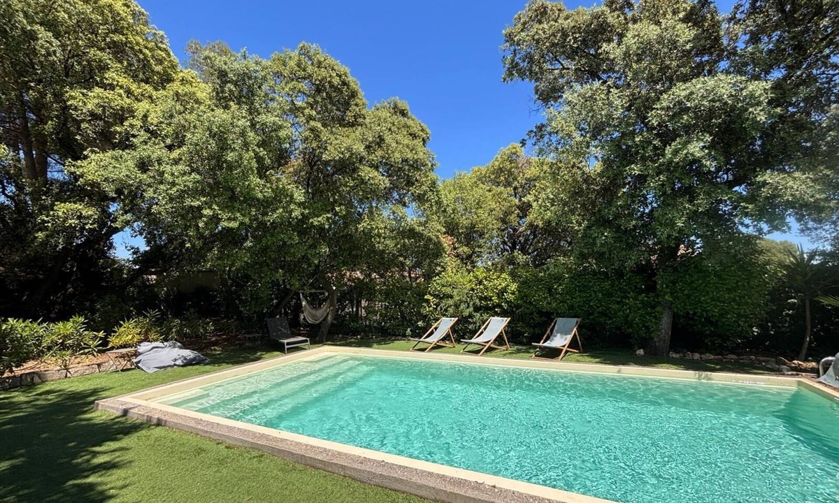 Castries House | Promo Juillet : Spacious southern villa