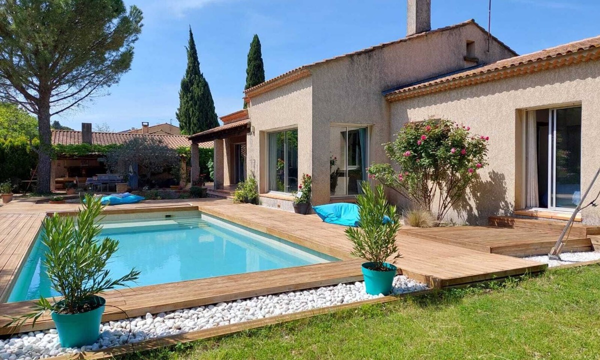 Saint-Saturnin-les-Avignon House | Provençal villa with private pool – 4 bedrooms – Between Avignon and the Luberon