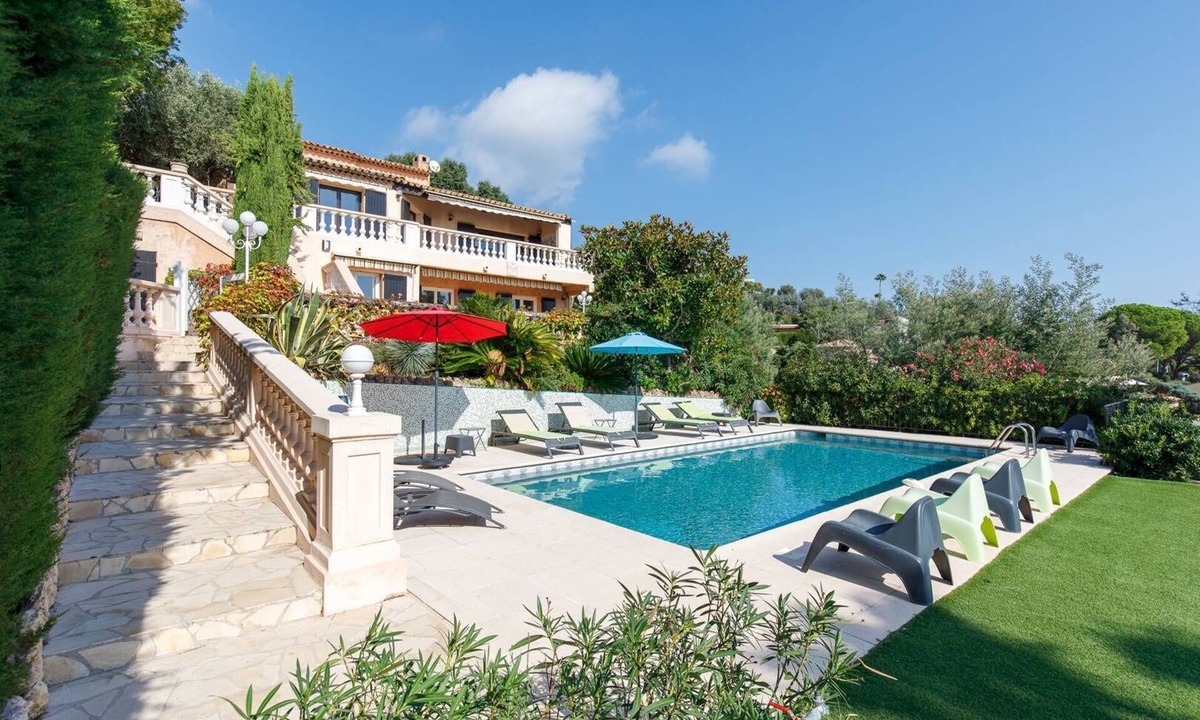 Les Termes House | Provençal 10 people villa with heated pool and panoramic sea view