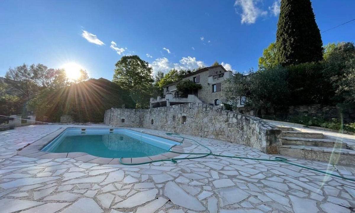 Seillans Villa | Provence idyll with silence, space and pool, within walking distance to Seillan's restaurants.