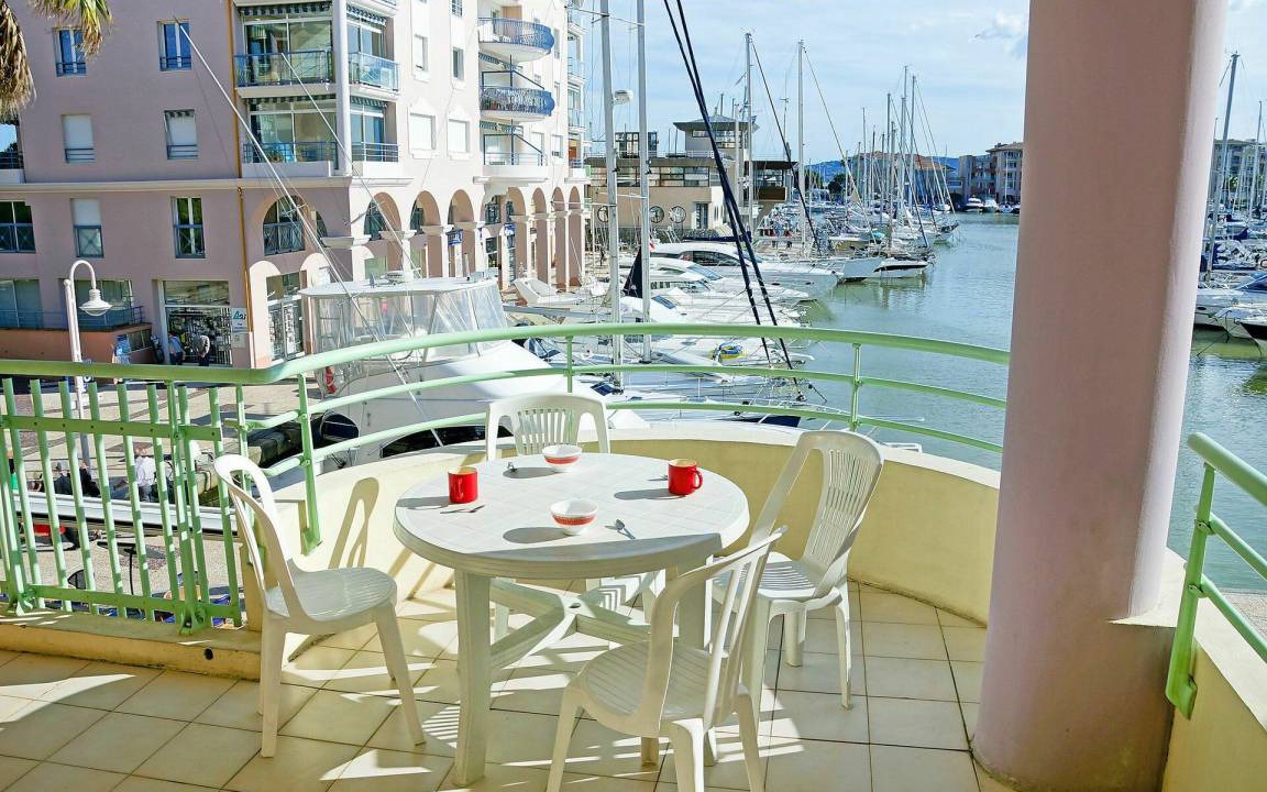 Frejus Port Apartment | Quartier Latin 580.8