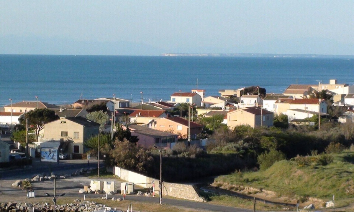 Fleury Apartment | Quiet apartment between land and sea - close to the beach