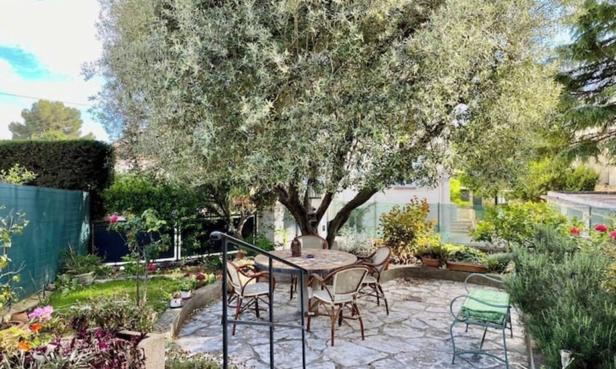 California - Pezou House | Quiet house 15 min walk from Croisette 4 bedrooms