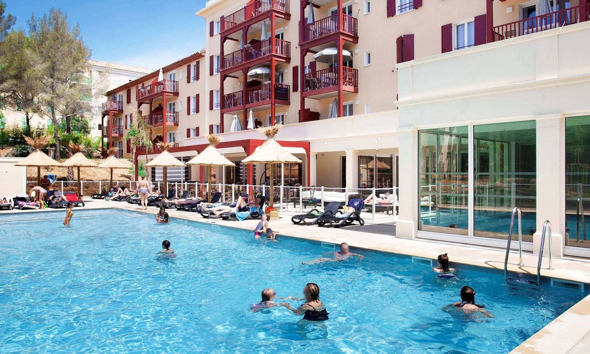 Cavalaire-sur-Mer Apartment | Résidence Odalys Collection Les Canisson by Interhome