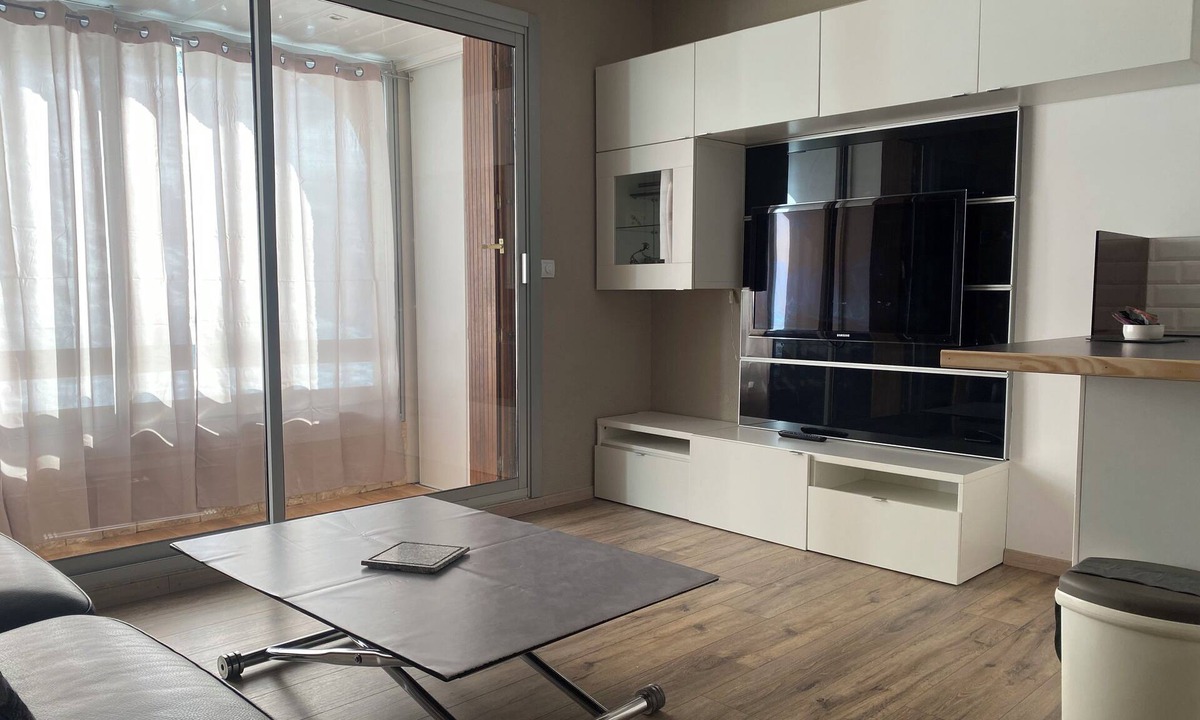 Enchastrayes Apartment | Renovated apartment between Sauze and Super Sauze