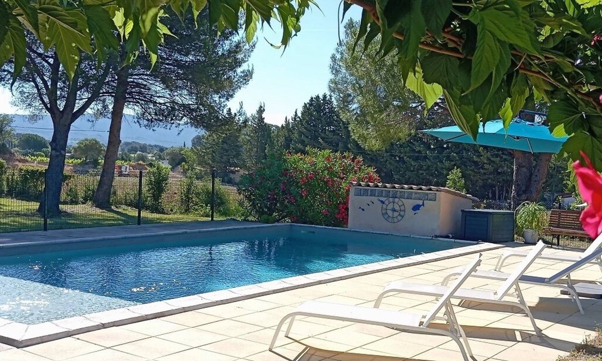 Sainte-Anne du Castellet Villa | Renovated family villa in a peaceful setting in the heart of the Bandol vineyards.