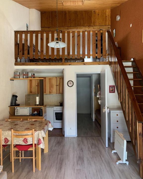 Enchastrayes Apartment | RESIDENCE UBAYE A 23